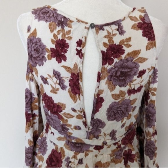 American Eagle cold shoulder floral blouse - Picture 6 of 9